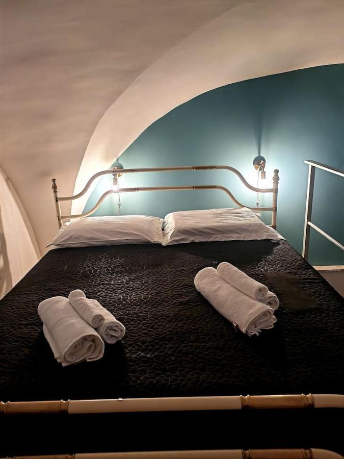 Lux Loft In Centro Apartman Bari Kültér fotó