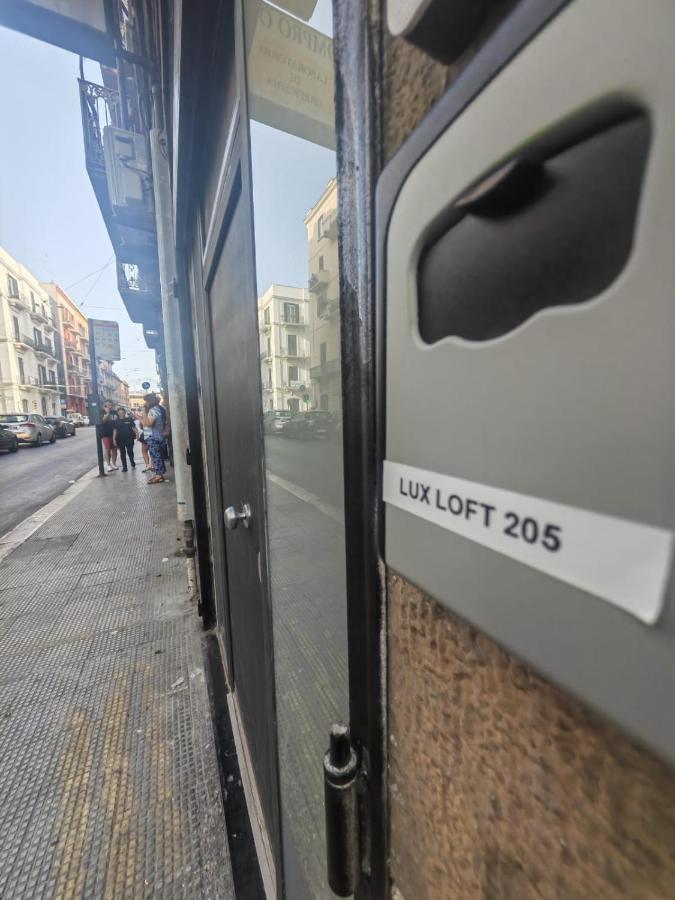 Lux Loft In Centro Apartman Bari Kültér fotó